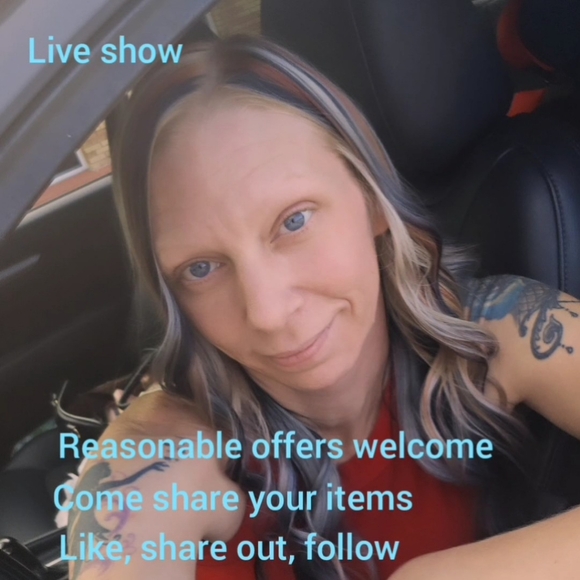 Please like and share this is my new flyer Thank you! - Picture 1 of 1